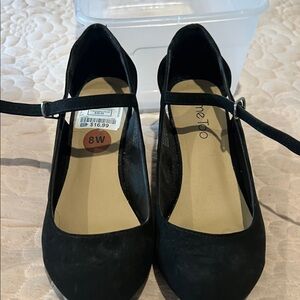 Me Too Women's Black Strap wedgies